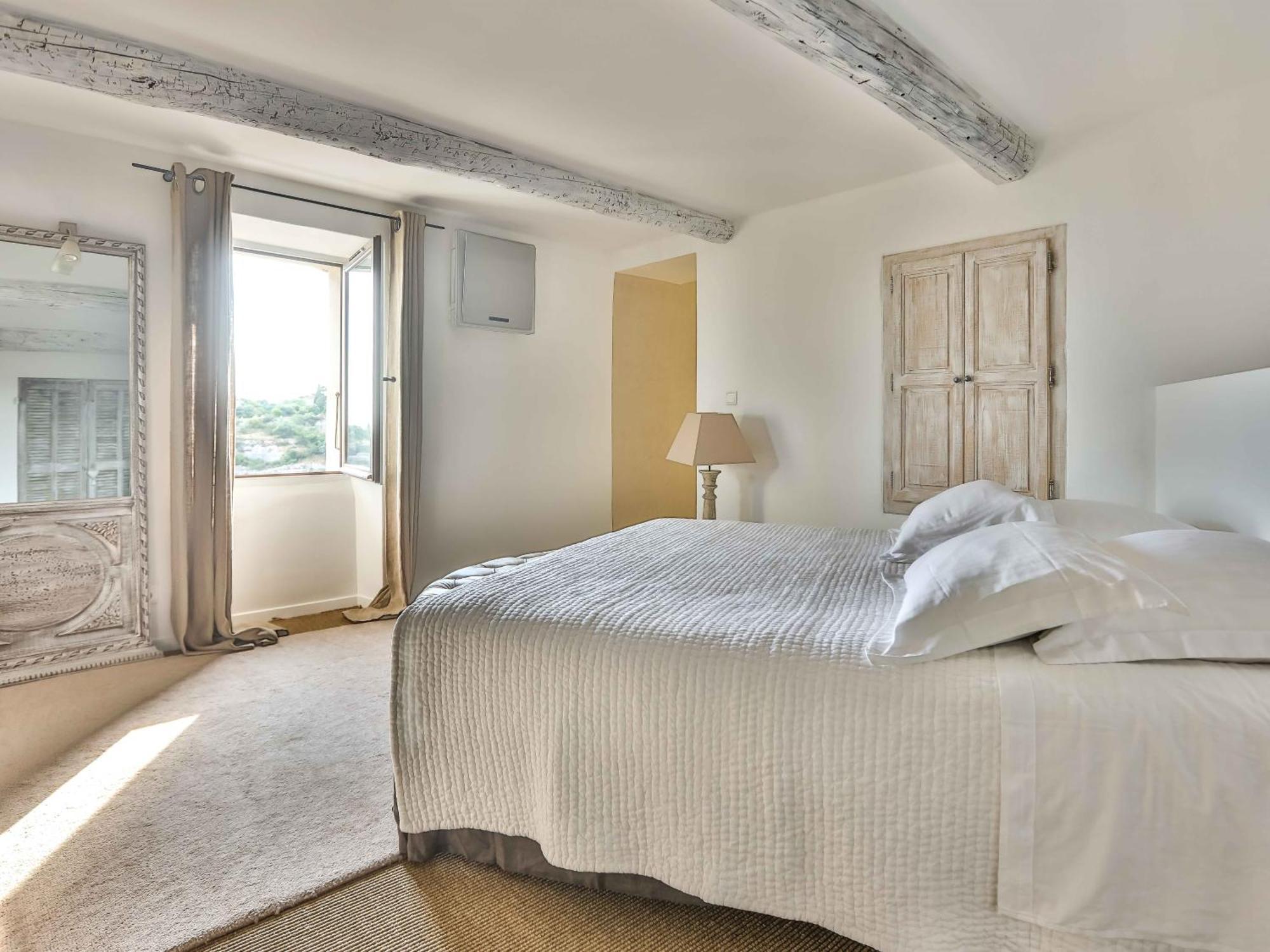 Villa Sunset In Gordes Room photo